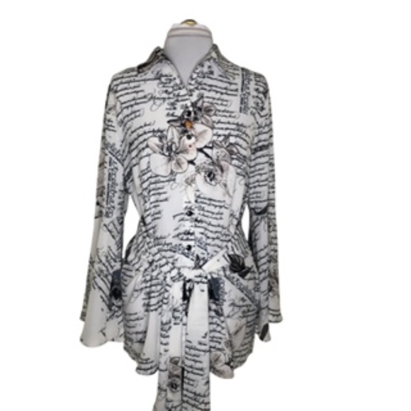 Mischa Tops - NWT Mischa Cream & Black Bell Sleeve Tie Waist Abstract Floral Tunic Size L